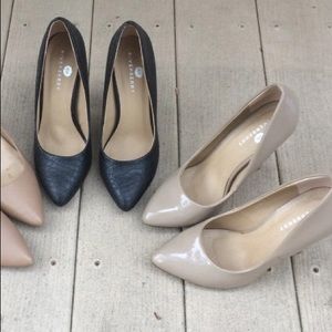 Riverberry Tan & Black Pointed Toe Heels 6